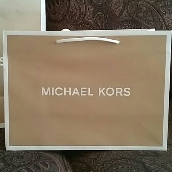 Michael Kors Shopping Bags - Picture 3 of 4